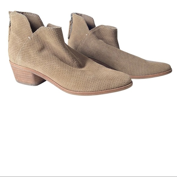 Dolce Vita KARSEN Camel Color Perforated Suede 2” Block Heel 4” Shaft 7.5 Bootie - Picture 1 of 7